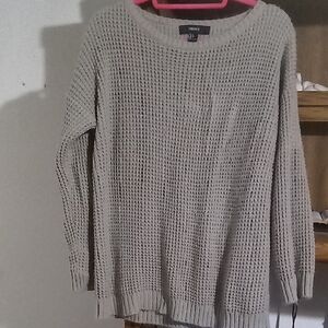 Forever 21 Light Gray Crew Neck Sweater